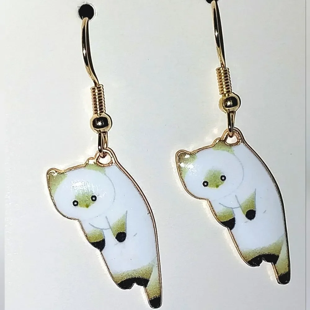 White Kitty Super cute Cat Fashion Earrings